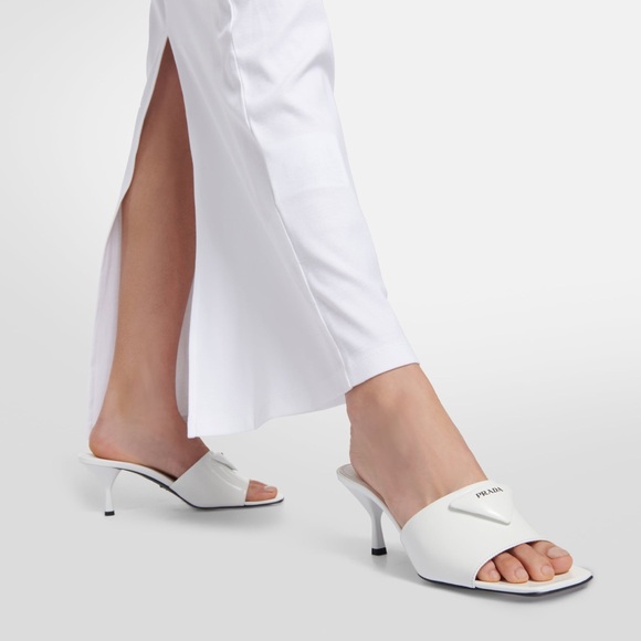 EUC PRADA Leather sandals $1,100 39 - Picture 2 of 13